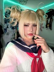 Toga himiko preview 2