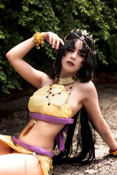 Elyonn_ - Domi Belly dance 