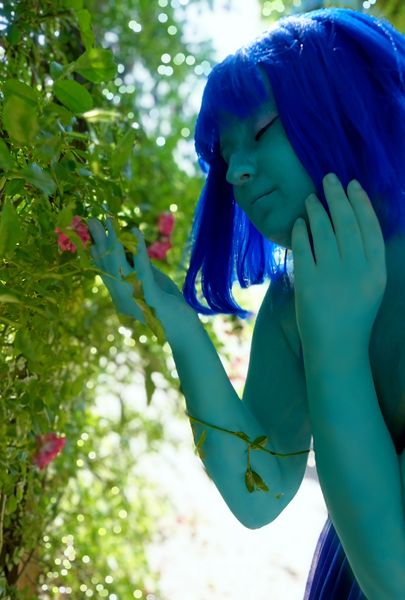 Olynya_.cos💮 - Lapis V2 fleurs