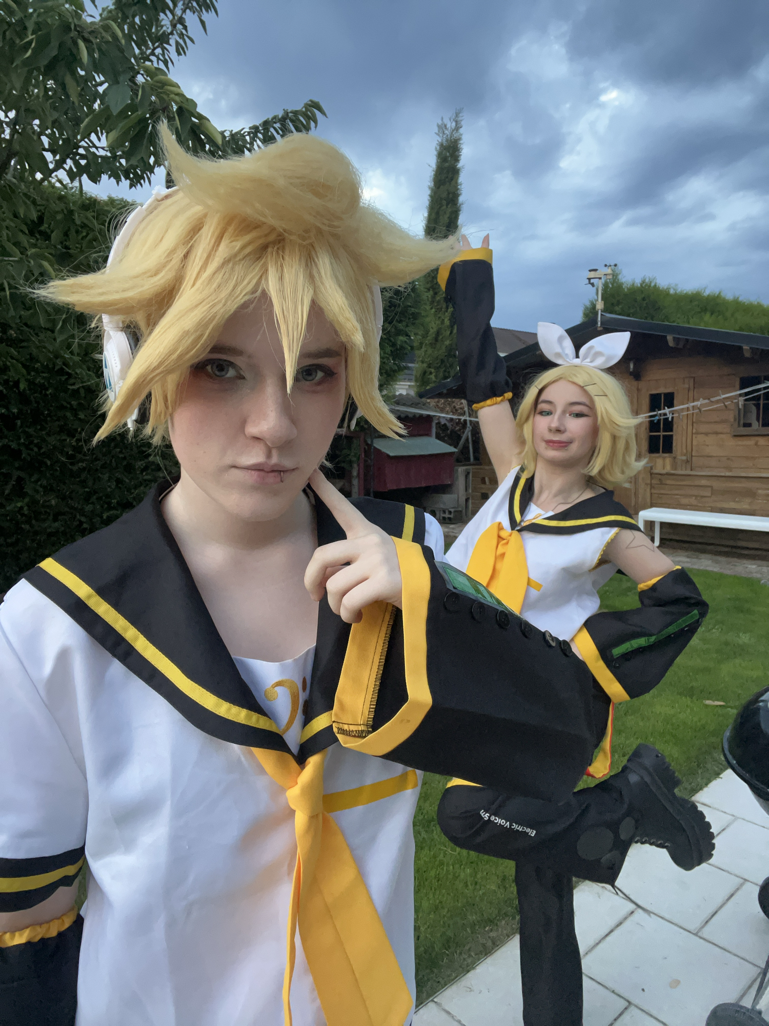 Len and Rin — photo 5