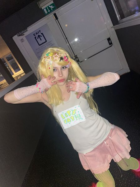 ._fischl_. - Chica