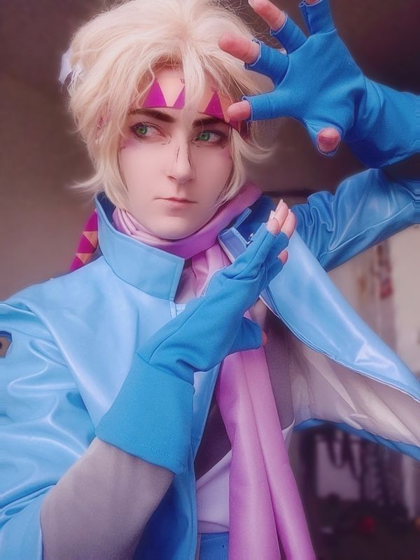 Cam_ – Caesar Zeppeli