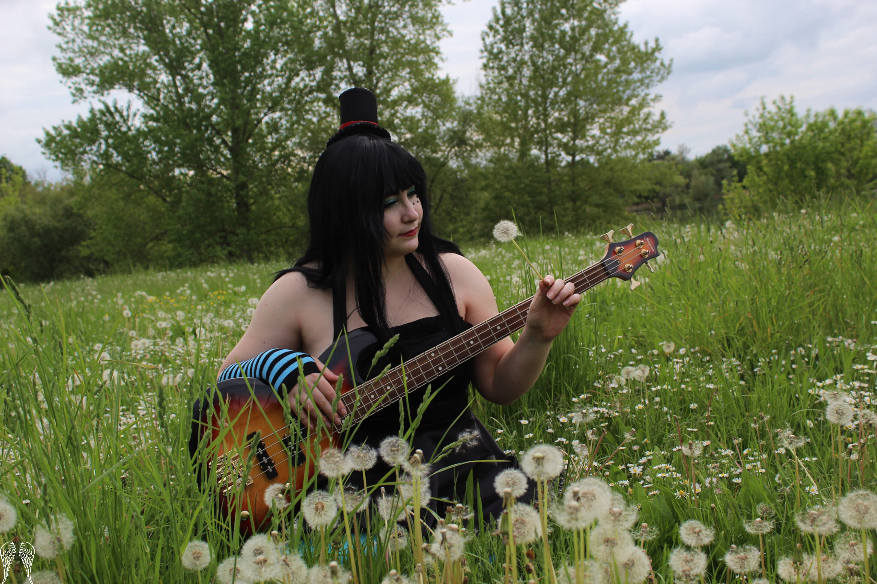 Mio Akiyama - Photo 6