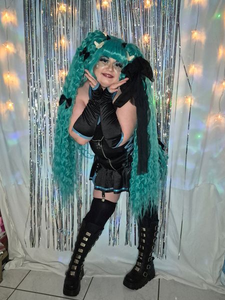 ✨️~rinou~✨️ - Miku Swimsuit V2 