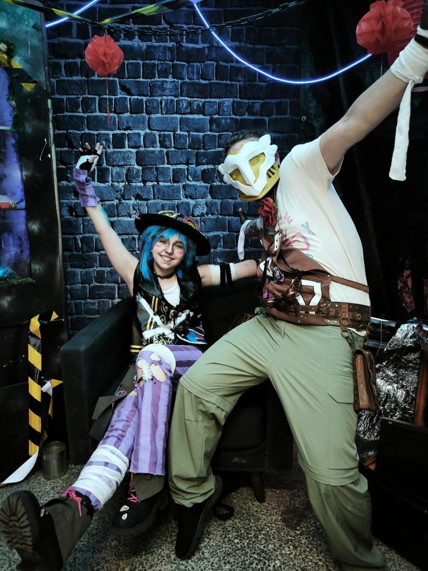Isha new v. + Friend — photo 5