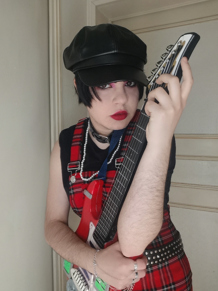 Nana Osaki — photo 8