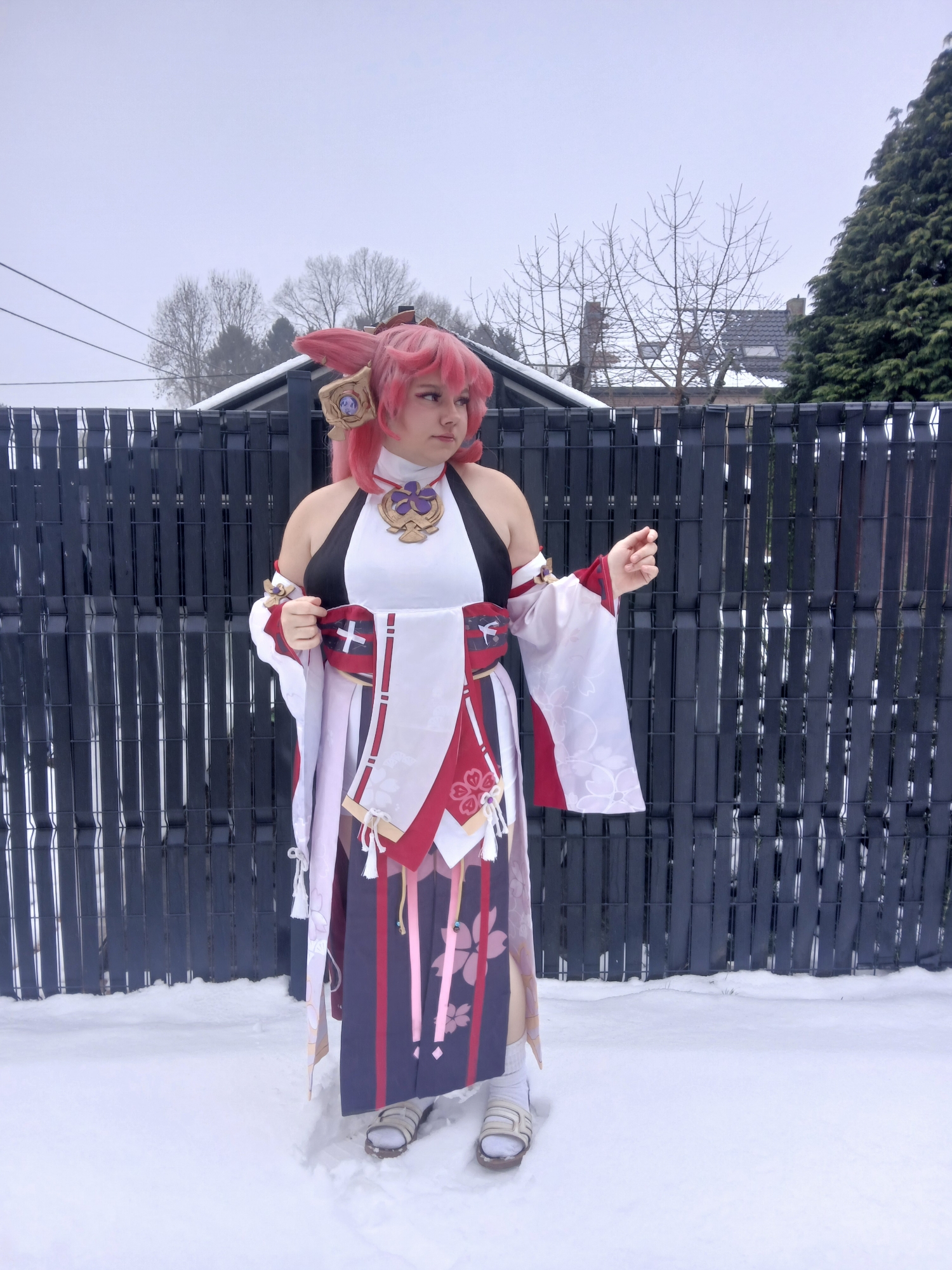Yae miko in snow - Photo 20
