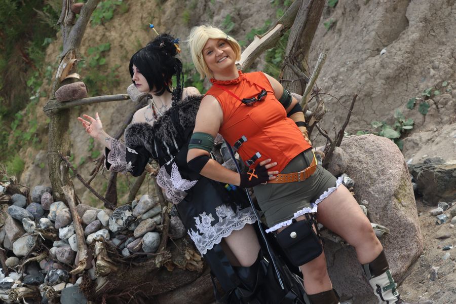 Amy-sama - Rikku mit Yuna&Lulu