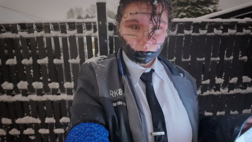 _fluffy_kiddo_ - Connor 