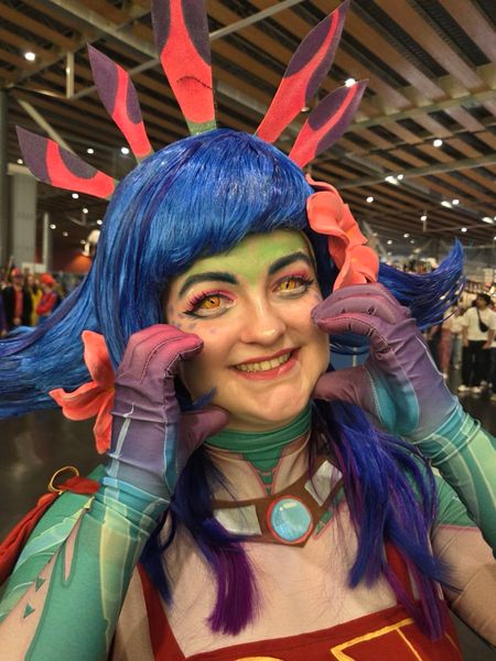 Hebi_scarlet - Neeko