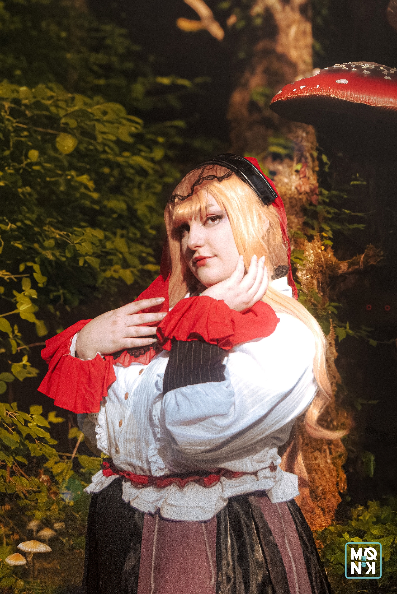 Red Riding Hood - Photo 5