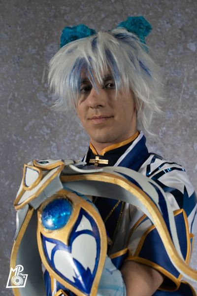 Kamui_shiro - Ezreal porcelain arm