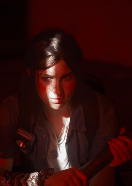 Hecata - Red Arc - Ellie