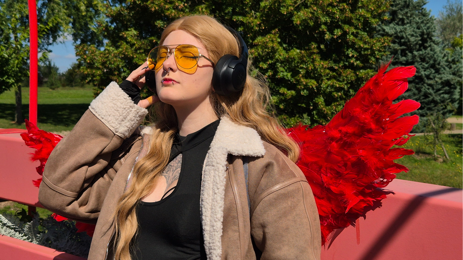 Hawks (genderbend) - Photo 3