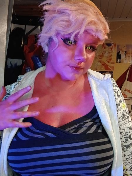 _fluffy_kiddo_ - Mina ashido casual