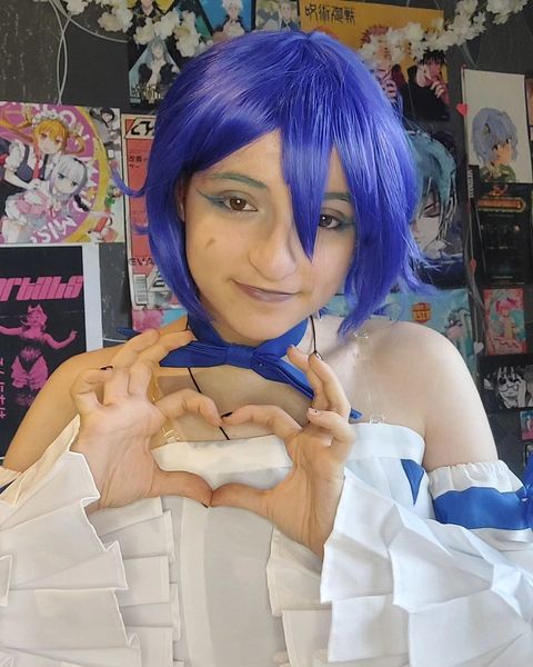 Somebody - Juvia Lockser 