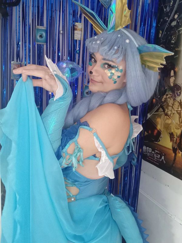 Rayna_cosplay – Vaporeon v1