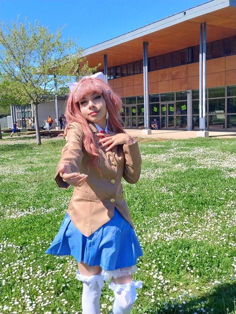 Moondrop_cosplay – Monika
