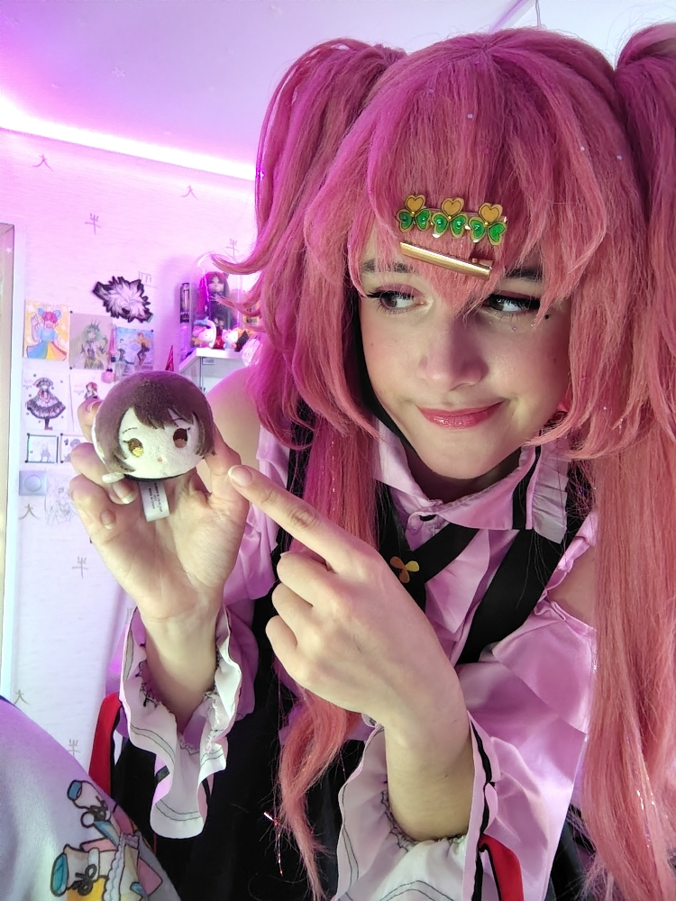 Momoi Airi (vampire) - Photo 1