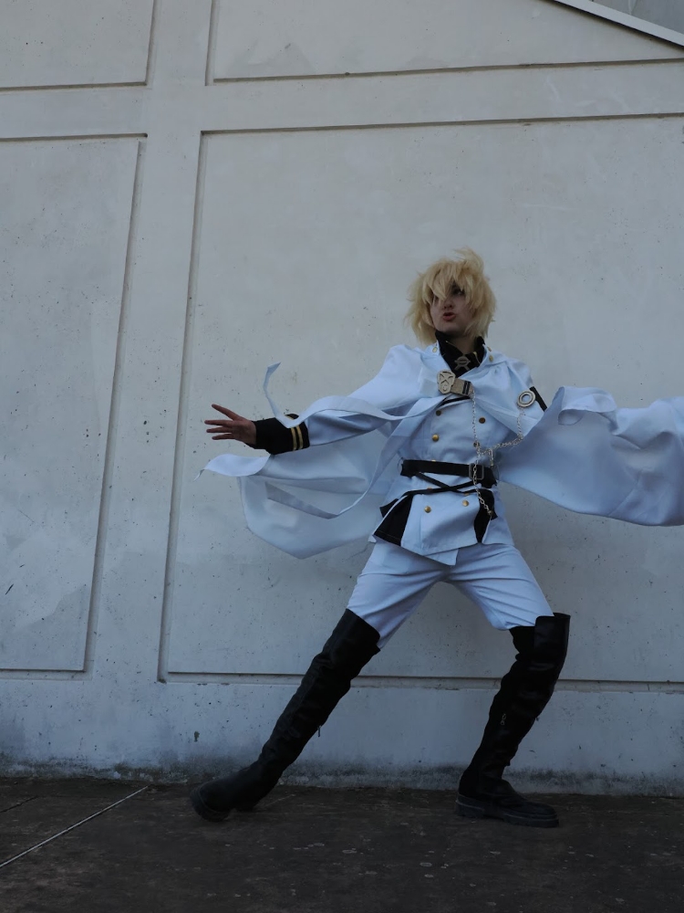 Mikaela Hyakuya - Photo 10