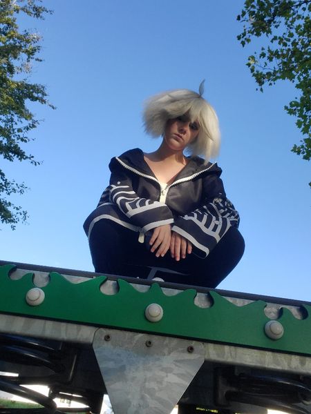 Tami - SenjuKawaragiOutside