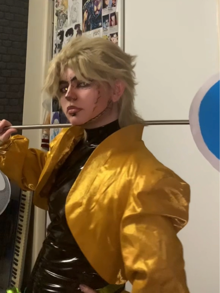 Dio brando - Photo 1