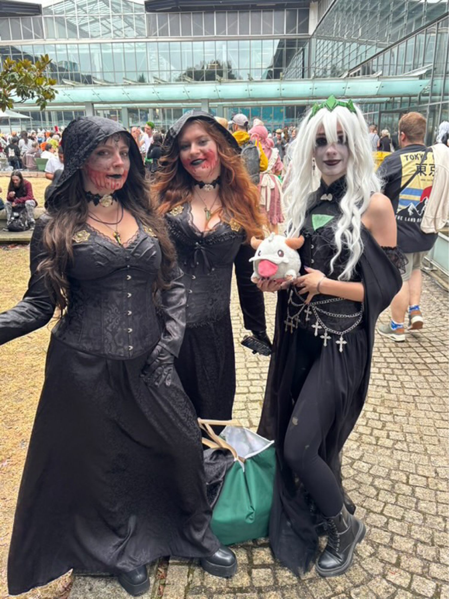 Daniela Dimitrescu 2 - Photo 13