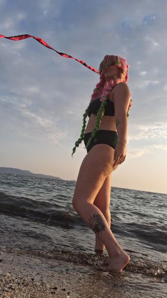 Rayna_cosplay - Mitsuri swinsuit v1