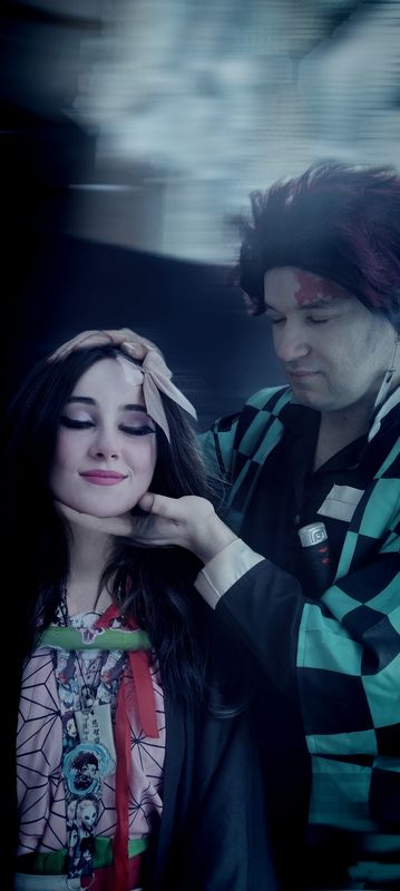 Gwen – Nezuko and tanjiro 