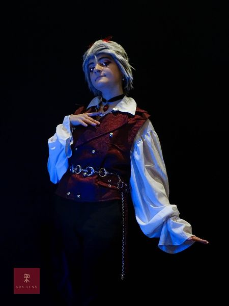 Haku.cosplay - Stolas (human)
