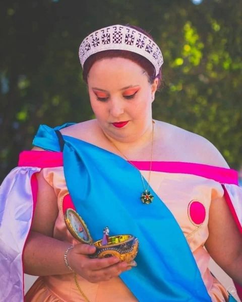Kuroe_basilys_cosplay_ - Anastasia 