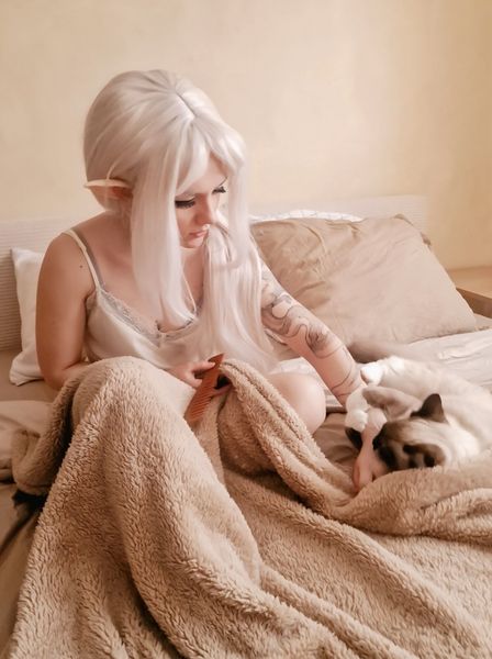 Kanmi - Frieren sleeping