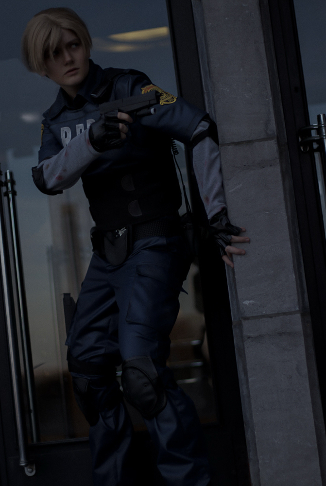 Leon S. Kennedy Re2 — photo 6