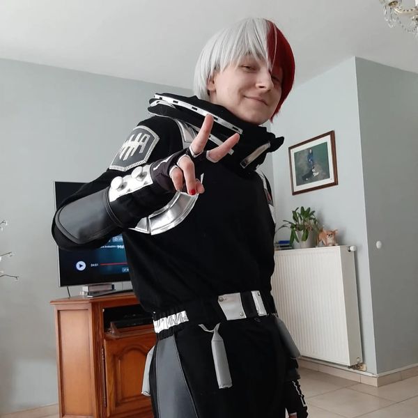 Ghost._.2_ - Shoto todoroki 