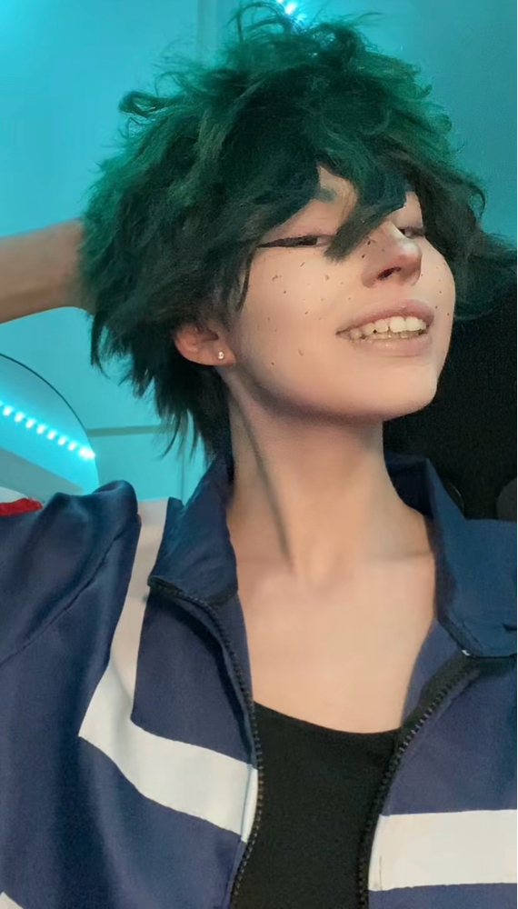 Izuku Midorya - Photo 5