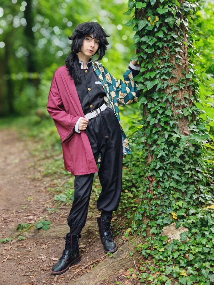 Tomioka Giyuu  - Photo 3