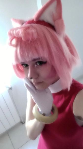 Green_sushi.cos, Amy rose