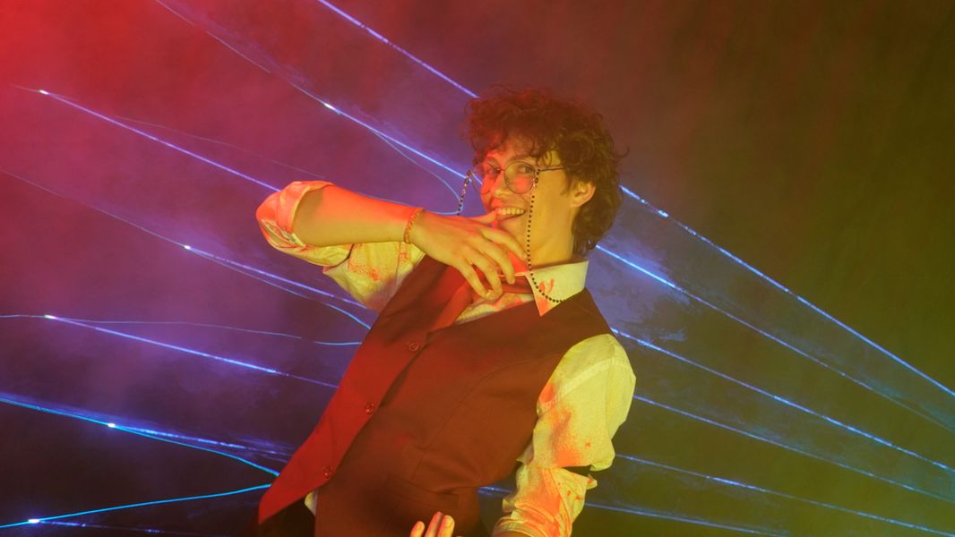 Mayouhou_cos - Alastor Humain 
