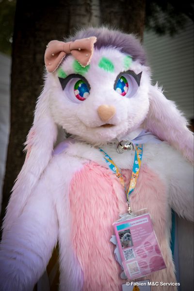 Youarock - Fluffy