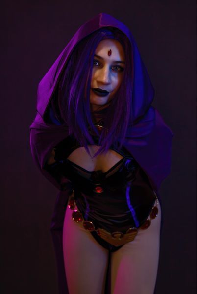 Rachel_roth_ - Raven