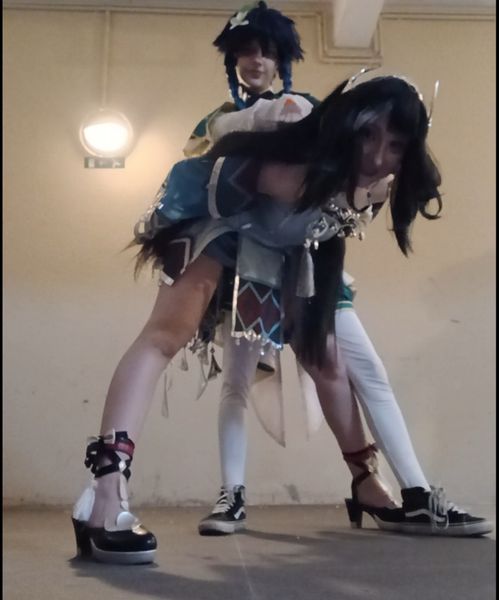 Mighty - pose duo