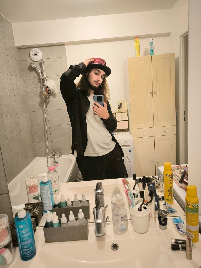 Tatakae_⚡ – Sorcier•e E.Stic