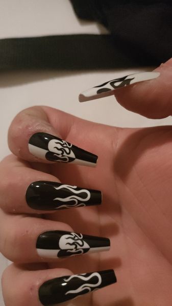 Tesivo - Wednesday Addams