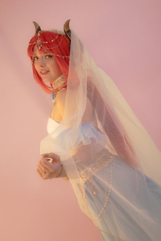 Artémis, Nilou Seraphina 