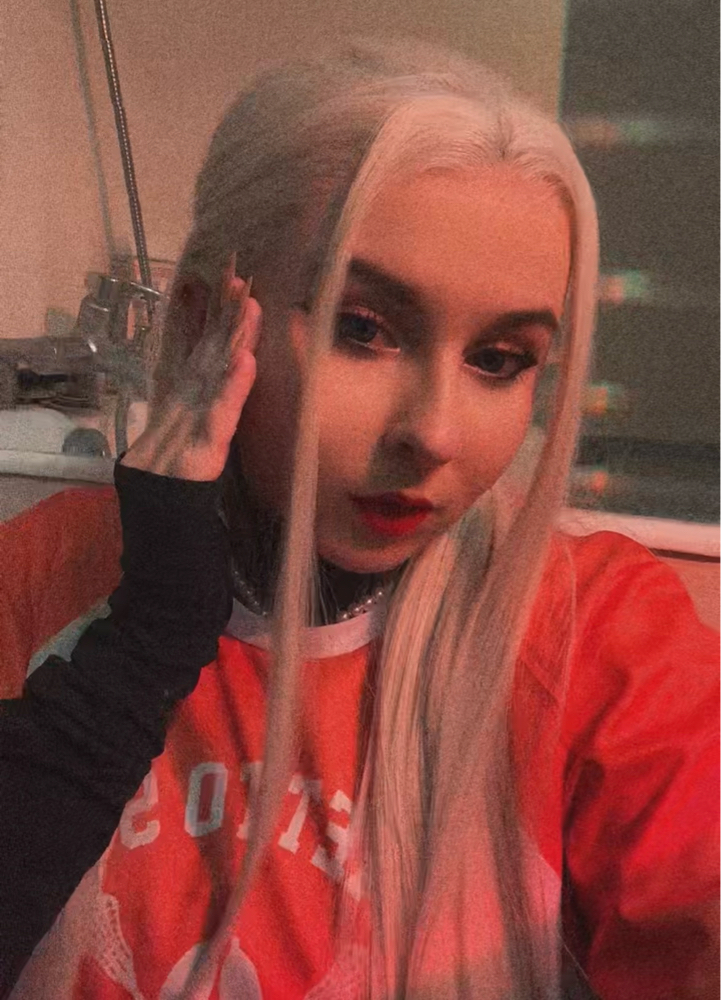 Allison Reynolds  - Photo 5