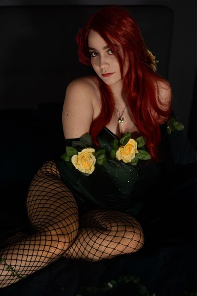 Yvi_the_queen - Poison Yvi 
