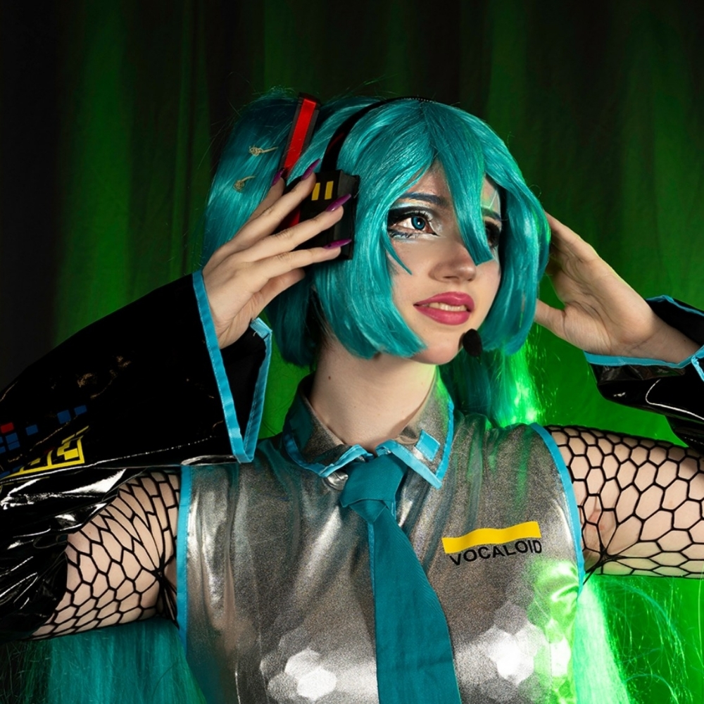 Hatsune Miku, cosplay photoshoot