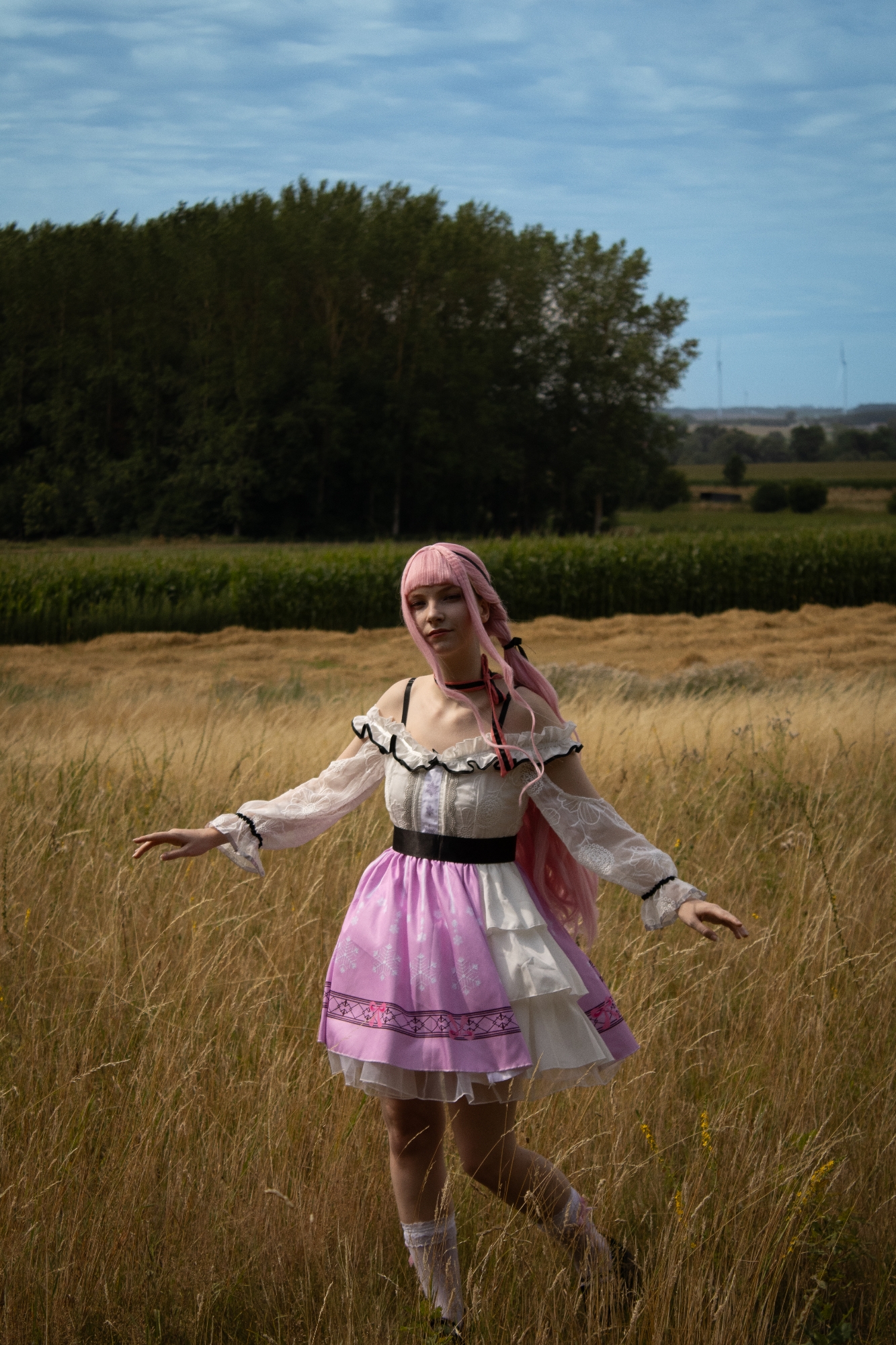 Nikki in nature - Photo 7