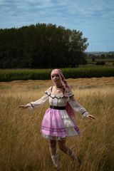 Nikki in nature preview 2
