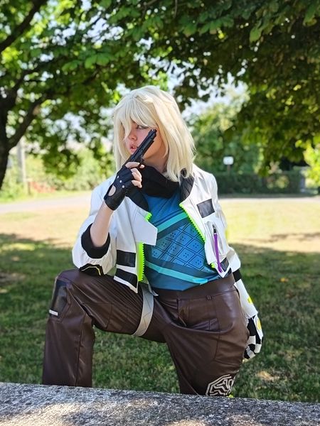 Haiku - Deadlock cosplay 
